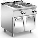 Two-chamber fryer with burner and
internal exchanger , capacity 2
x 15 liters, complete for each chamber:
1 basket, 1 lid and 1 bottom washer
Dimensions: 800-730-870h.