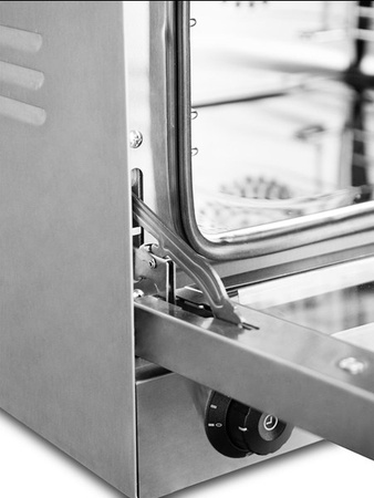 Piec konwekcyjny | 4x435x315 mm | 2,3 kW | 230 V | 595x590x565 mm | RQCOA443