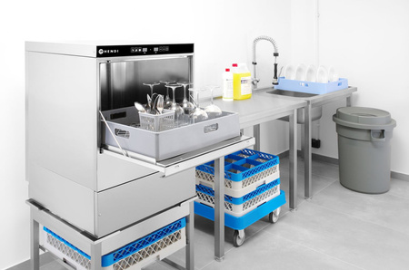 Zmywarka do naczyń 40x40, elektroniczna, z dozownikiem detergentu HENDI 230268