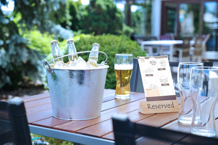 Wiaderko do piwa z bocznym otwieraczem do butelek HENDI 516751