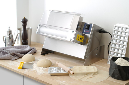 Wałkownica elektryczna do ciasta HENDI 300 HENDI 226599