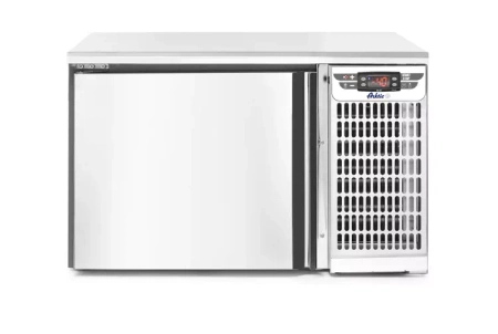 Schładzarka szokowa 3 x GN 2/3, Arktic, GN 2/3, 230V/550W, 660x640x(H)420mm  | HENDI 237731