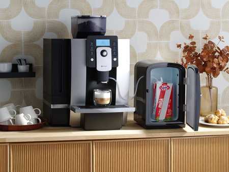 Lodówka na mleko do ekspresów automatycznych, czarna HENDI 943434