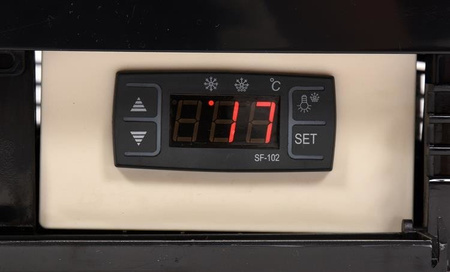 WITRYNA CHŁODNICZA 78L 42x38x96 CZARNA | YG-05056