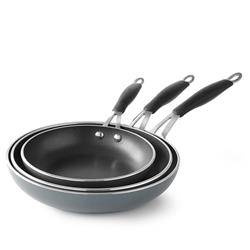 Non-stick coated aluminum frying pan - dia. 20 cm HENDI 621103