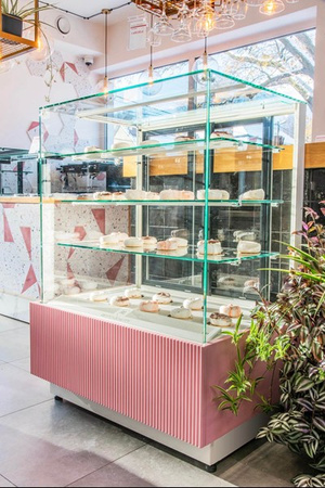 Witryna cukiernicza chłodnicza Dolce Visione Basic 700 BIANCO | 700x670x1300 mm | białe wnętrze