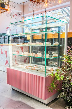 Witryna cukiernicza chłodnicza Dolce Visione Basic 1300 BIANCO | 1300x670x1300 mm